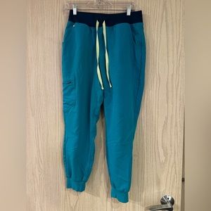 FIGS Teal Set-Two pocket top and Zamora Joggers